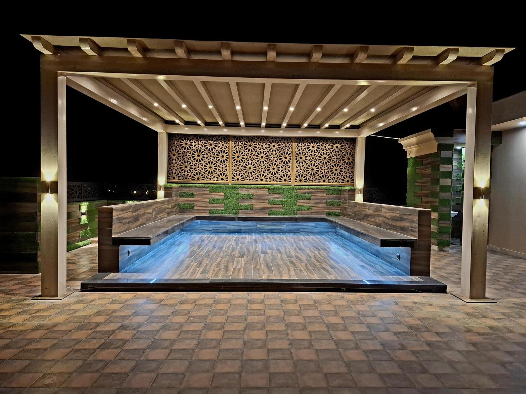Royal Galaxy Hotel & Residence - Near Islamabad International Airport & Motorway Екстер'єр фото