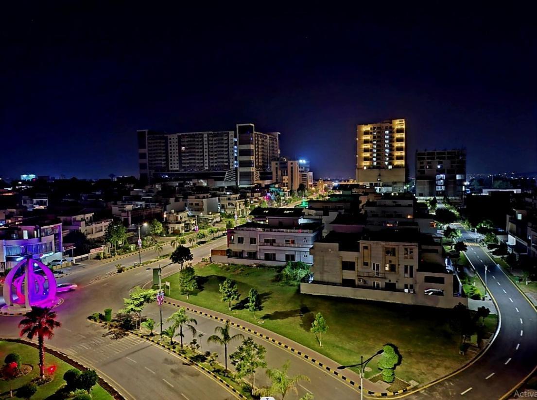 Royal Galaxy Hotel & Residence - Near Islamabad International Airport & Motorway Екстер'єр фото
