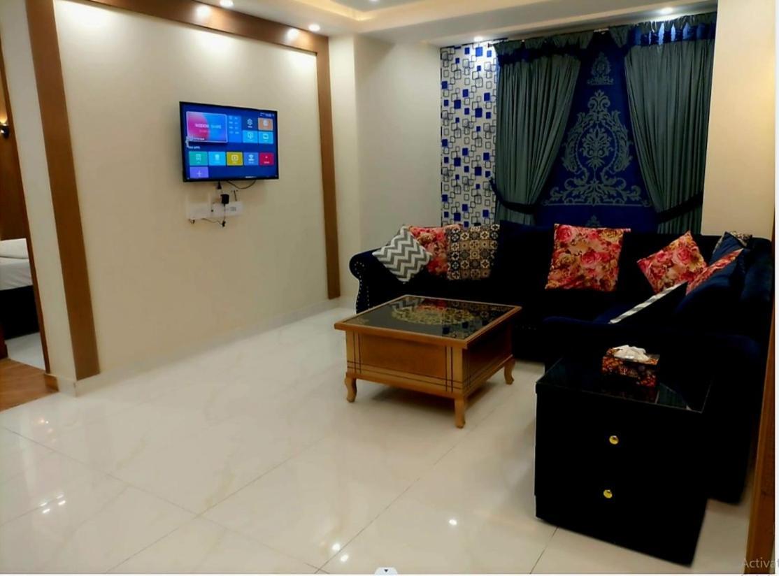 Royal Galaxy Hotel & Residence - Near Islamabad International Airport & Motorway Екстер'єр фото
